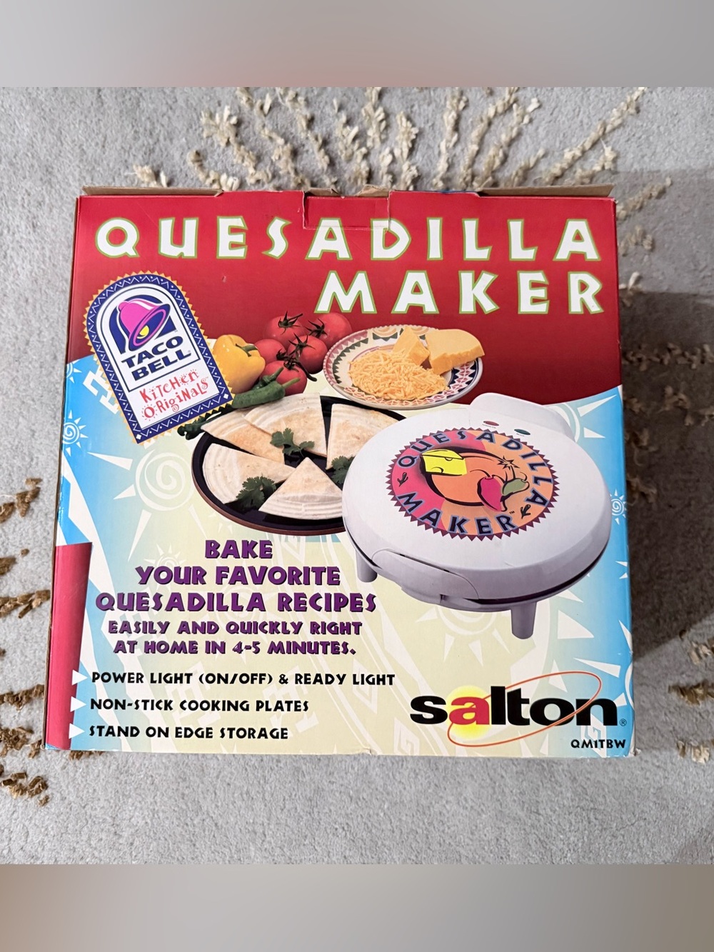 Vintage 1999 Taco Bell Quesadilla Maker by Salton QM1TBW Open Box